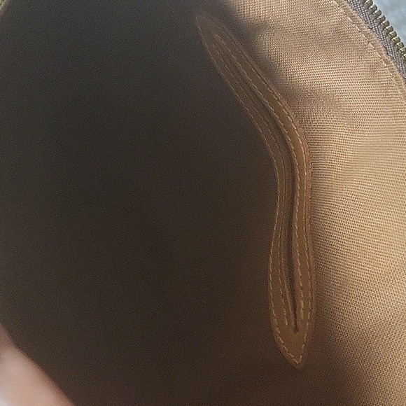 Louis Vuitton Bag - Picture 12 of 12